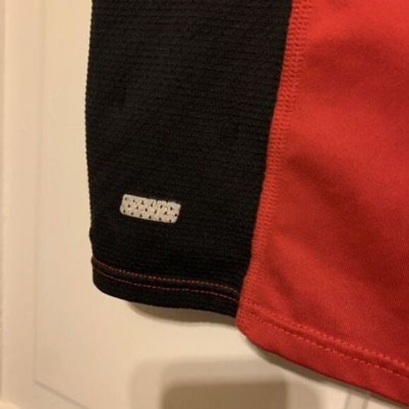 Nike Dri-Fit Size XL Red & Black Sleeveless Base Layer Shirt - Picture 4 of 5